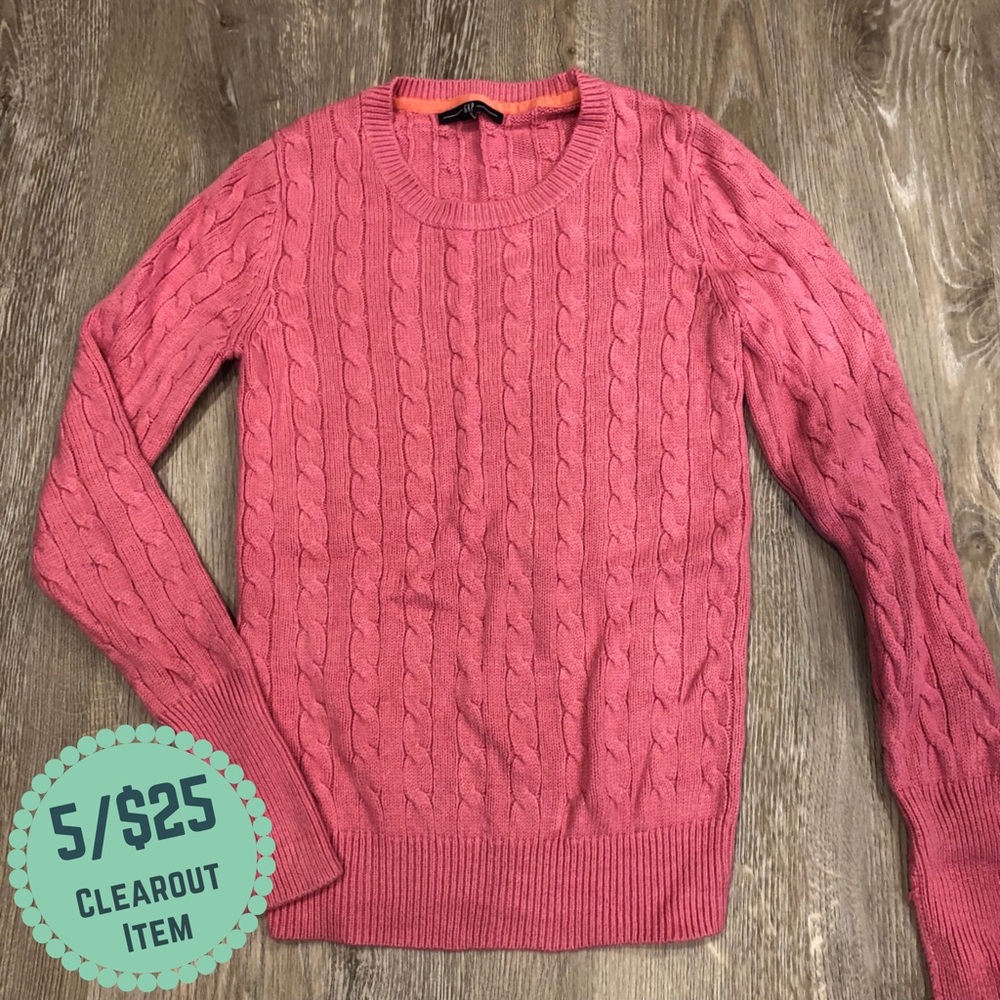 5/$25 GAP Cable Knit Crew Neck Sweater